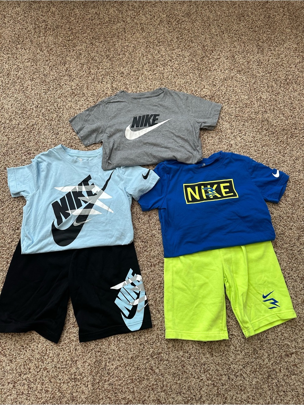Nike Boys' Tee & Shorts Mix Size M